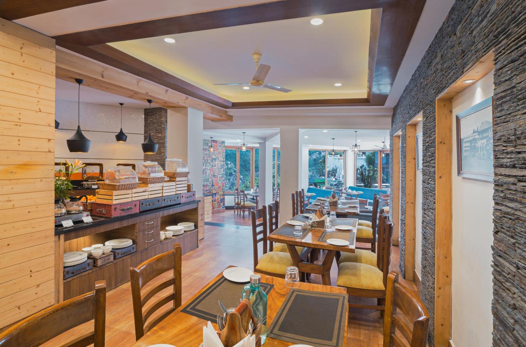 Zone Connect By The Park Mussoorie Hotel Ngoại thất bức ảnh